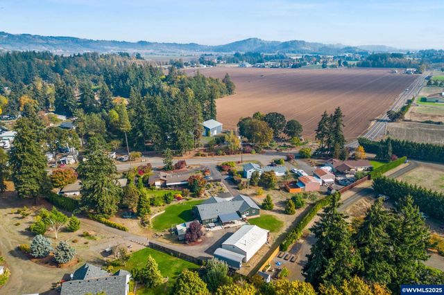 1894 Talbot Rd SE, Jefferson, OR 97352