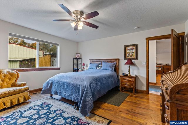 1894 Talbot Rd SE, Jefferson, OR 97352