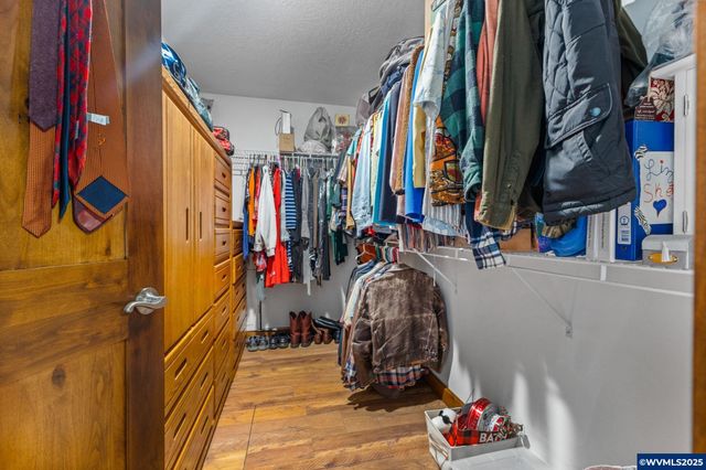 1894 Talbot Rd SE, Jefferson, OR 97352