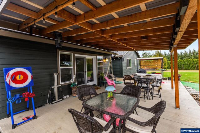 1894 Talbot Rd SE, Jefferson, OR 97352