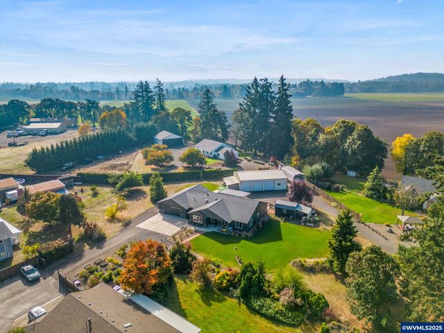 1894 Talbot Rd SE, Jefferson, OR 97352