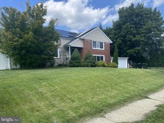 906 N 25TH ST, Reading, PA 19606