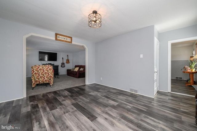 1326 HERBERT BLVD, Williamstown, NJ 08094