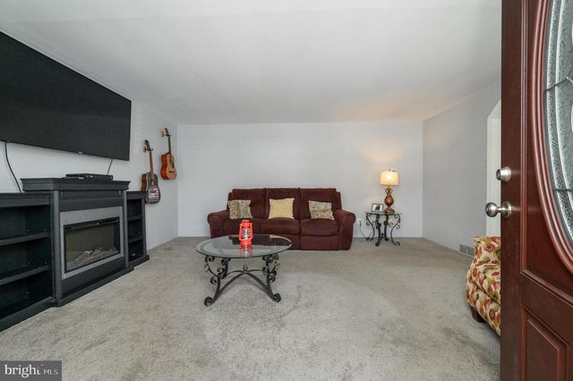 1326 HERBERT BLVD, Williamstown, NJ 08094