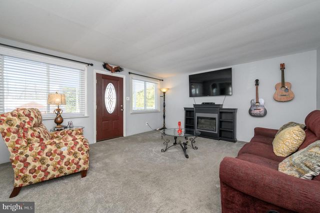 1326 HERBERT BLVD, Williamstown, NJ 08094