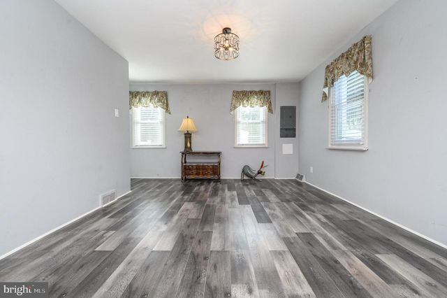 1326 HERBERT BLVD, Williamstown, NJ 08094