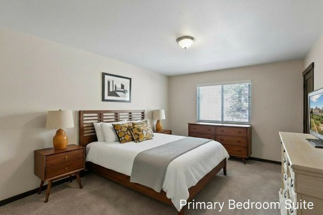 16105 N Gleneden Dr, Spokane, WA 99208