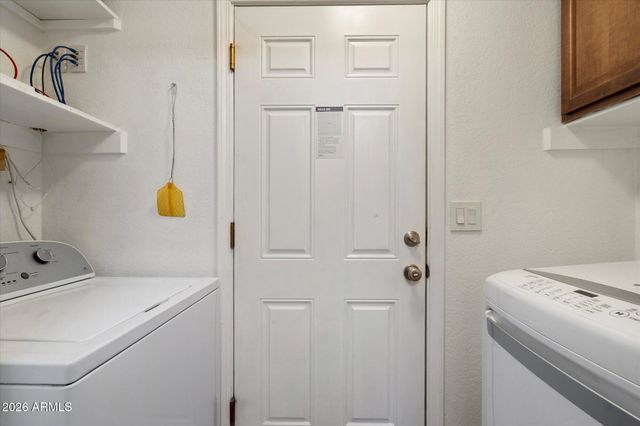 8853 W JOHN CABOT Road, Peoria, AZ 85382