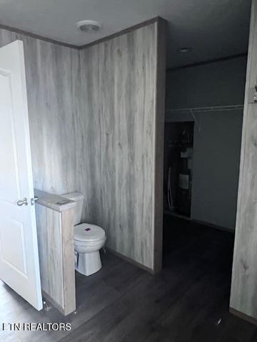 420 Lewallen Hollow Rd, Clinton, TN 37716