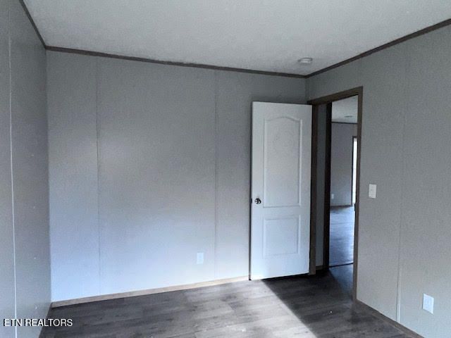 420 Lewallen Hollow Rd, Clinton, TN 37716