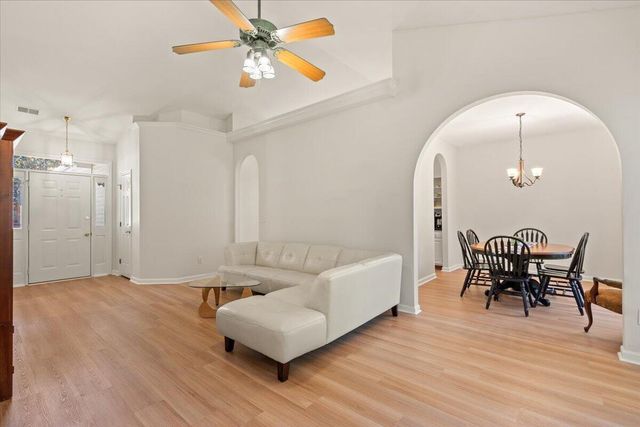 3286 Heathland Way, Mount Pleasant, SC 29466