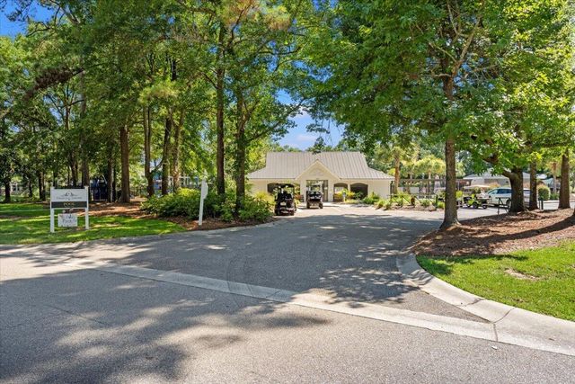 3286 Heathland Way, Mount Pleasant, SC 29466