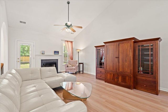 3286 Heathland Way, Mount Pleasant, SC 29466