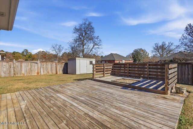 221 Kirkwood Drive, Clinton, MS 39056