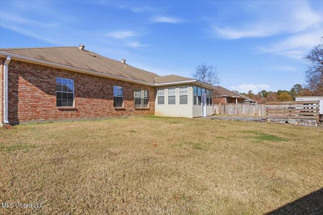 221 Kirkwood Drive, Clinton, MS 39056