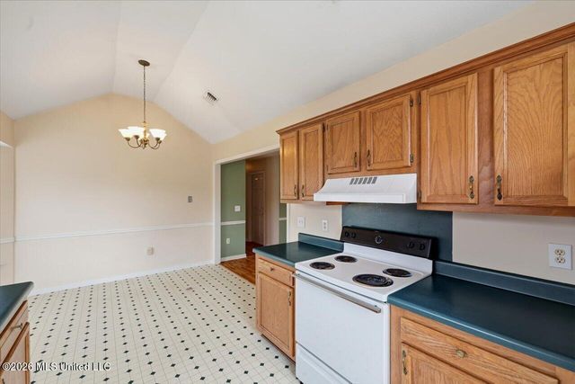 1854 Cape Cove, Richland, MS 39218