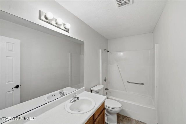 1854 Cape Cove, Richland, MS 39218