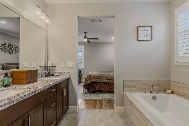 4700 Trumpet Lily Way, Roseville, CA 95747