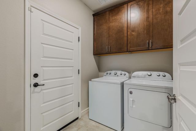 4700 Trumpet Lily Way, Roseville, CA 95747