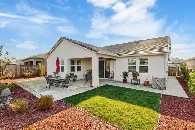 4700 Trumpet Lily Way, Roseville, CA 95747