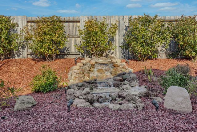 4700 Trumpet Lily Way, Roseville, CA 95747