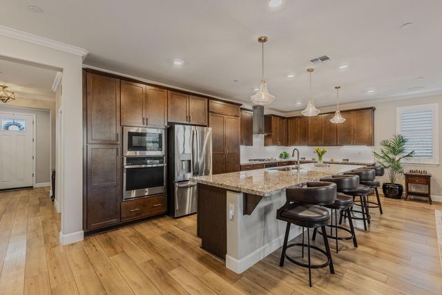 4700 Trumpet Lily Way, Roseville, CA 95747