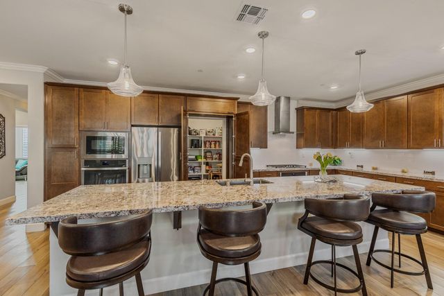 4700 Trumpet Lily Way, Roseville, CA 95747