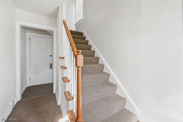 210 5th Avenue, Hubbard, OH 44425
