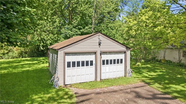 210 5th Avenue, Hubbard, OH 44425