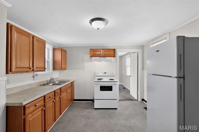 120 Bernhardt Avenue, St Louis, MO 63121