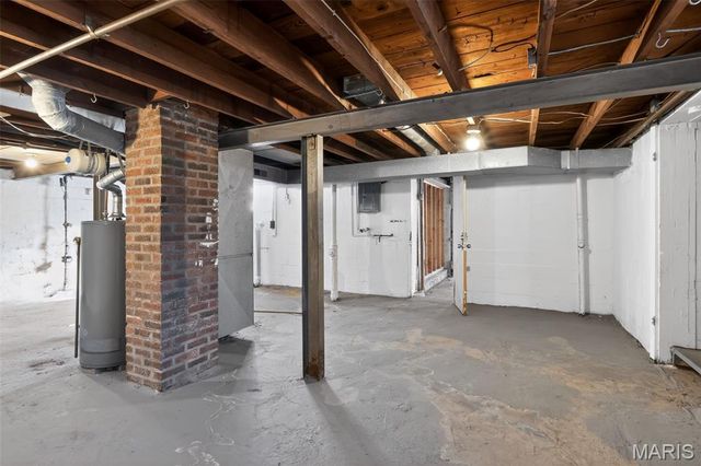 120 Bernhardt Avenue, St Louis, MO 63121