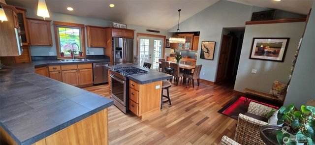 8145 Chehalis Road, Blaine, WA 98230