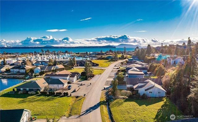 8145 Chehalis Road, Blaine, WA 98230