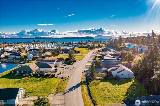 8145 Chehalis Road, Blaine, WA 98230