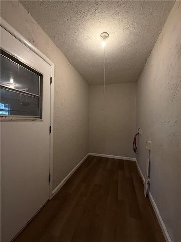 1055 Pinecrest Drive, Forest Park, GA 30297