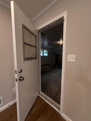 1055 Pinecrest Drive, Forest Park, GA 30297