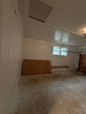 1055 Pinecrest Drive, Forest Park, GA 30297