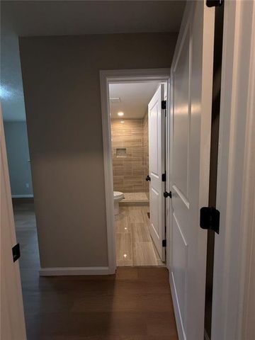 1055 Pinecrest Drive, Forest Park, GA 30297