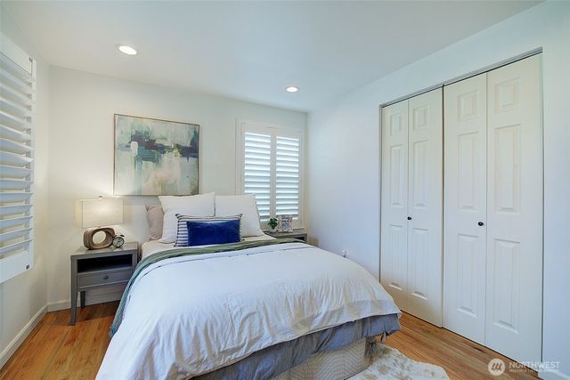 7940 17th Avenue SW, Seattle, WA 98106