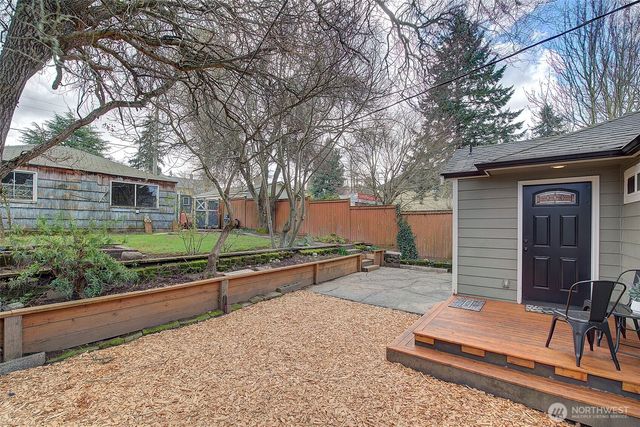 7940 17th Avenue SW, Seattle, WA 98106