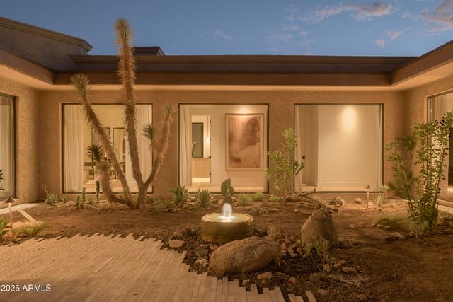 5970 N ECHO CANYON Drive, Phoenix, AZ 85018