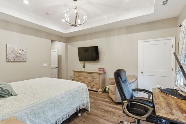 443 Meandering Way, White House, TN 37188