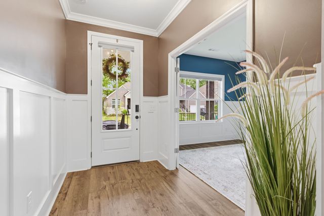443 Meandering Way, White House, TN 37188