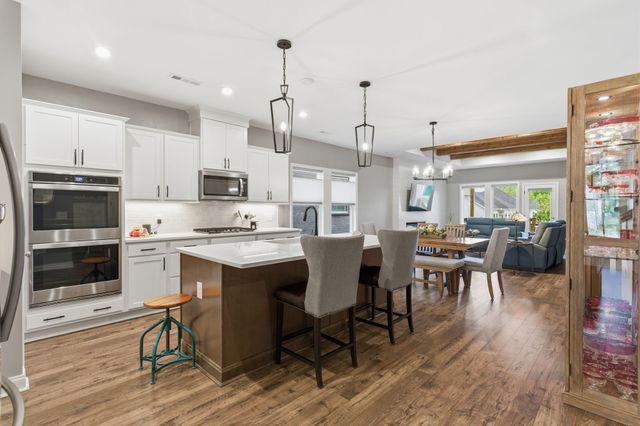 443 Meandering Way, White House, TN 37188