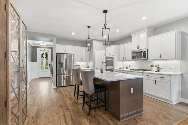 443 Meandering Way, White House, TN 37188