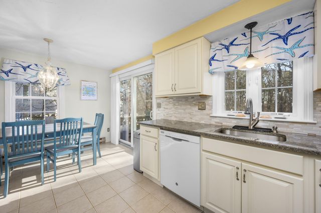 5 Rocky Way, Harwich, MA 02645