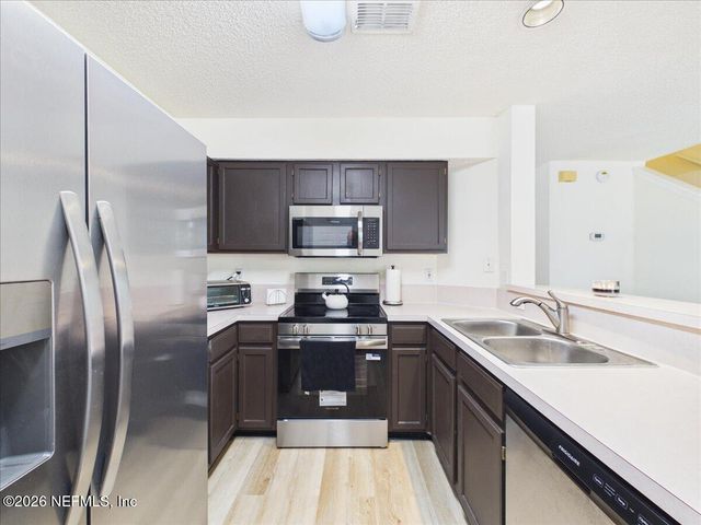 3361 MANDARIN GLEN Drive, Jacksonville, FL 32223