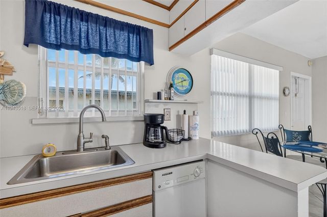 4520 El Mar Dr 18, Lauderdale By The Sea, FL 33308