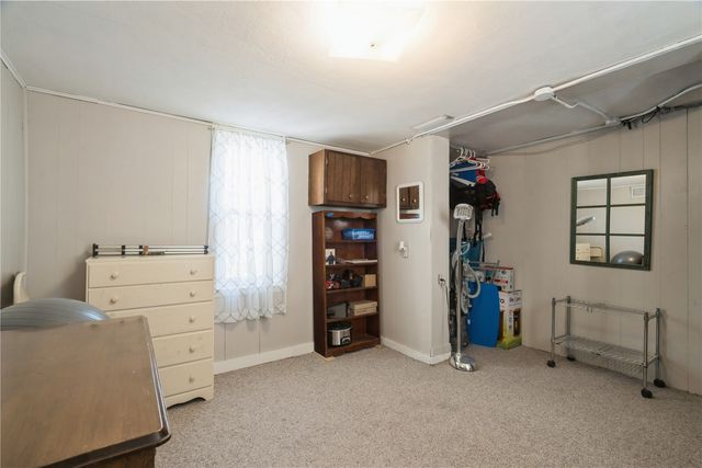 311 22nd St NE, Cedar Rapids, IA 52402