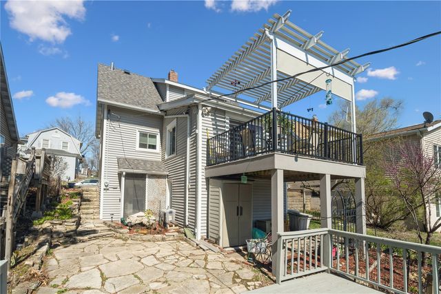 311 22nd St NE, Cedar Rapids, IA 52402